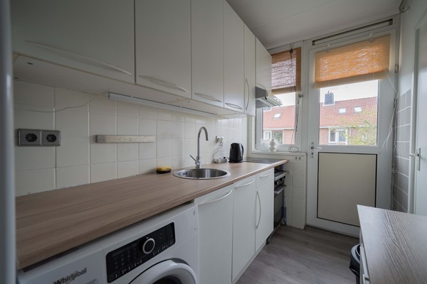 Medium property photo - Medemblikstraat 34-1, 1023 XR Amsterdam